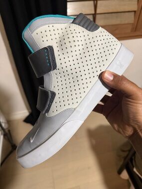 Nike Flystepper 2K3 Magnet Grey & Pure Platinum - Size 13M - CLEAN!